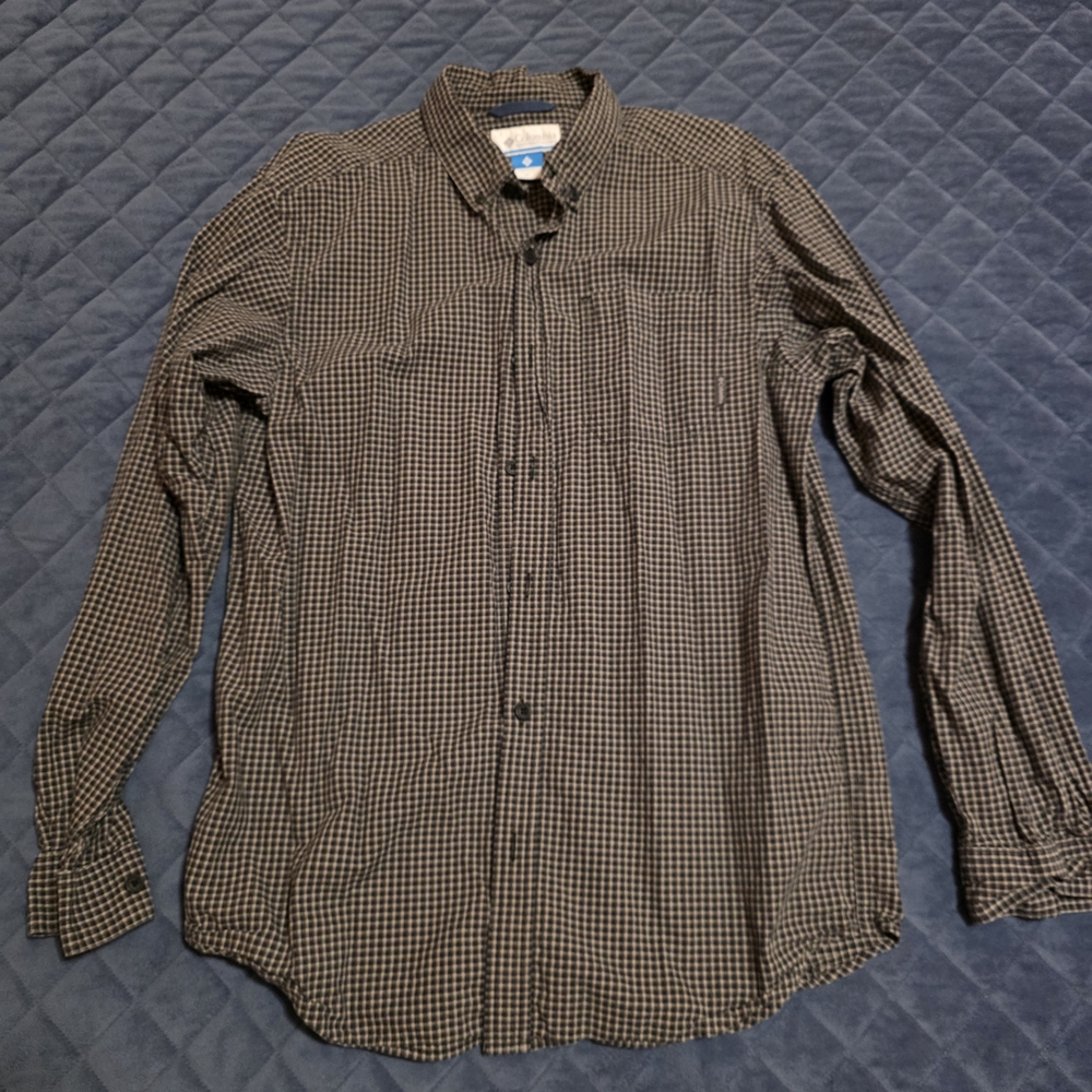 Columbia Men's Black and Brown Plaid Button Up Shirt Med